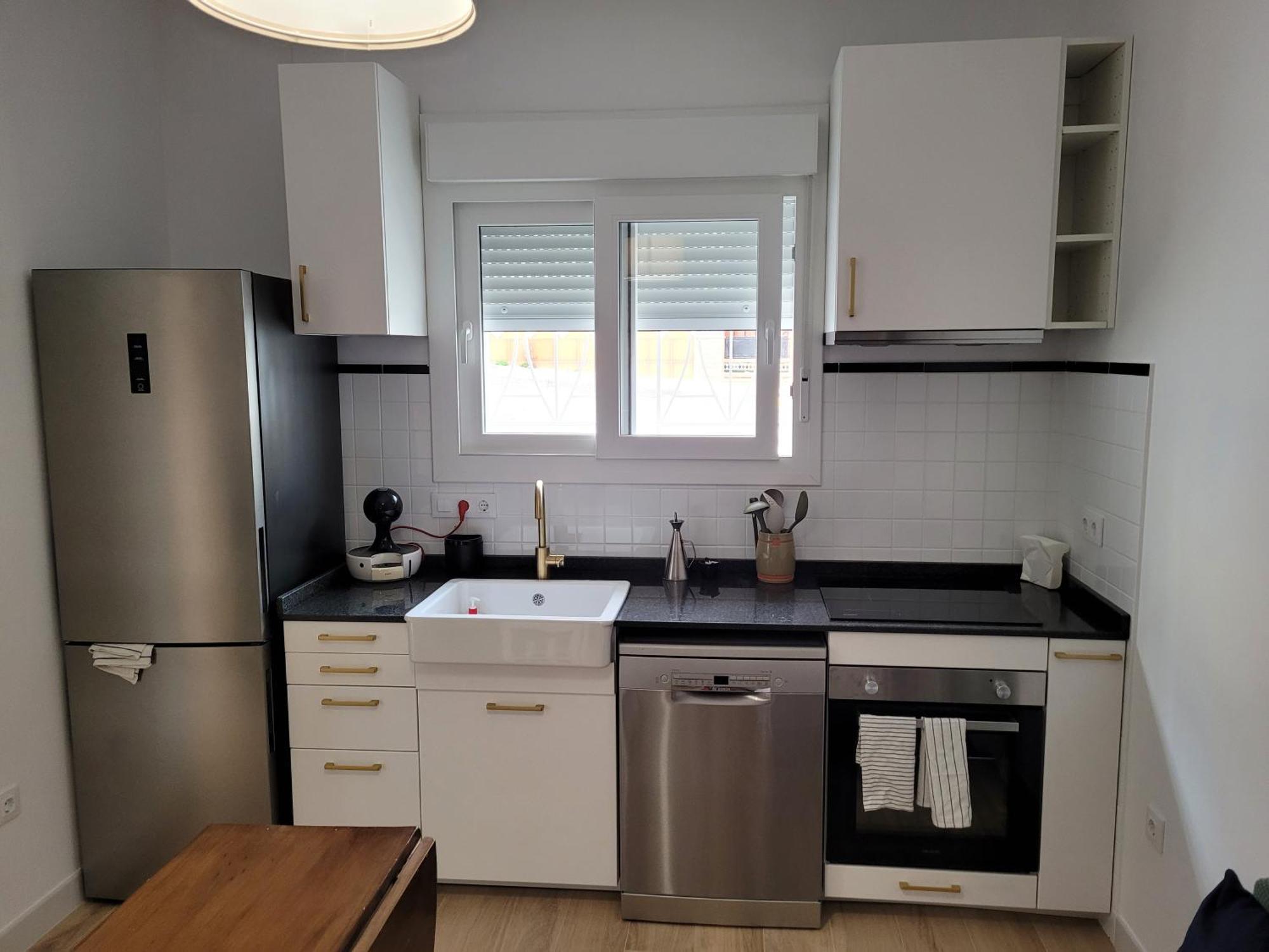 Apartamento Con Wifi, Patio Y Garaje Privado Alcalá de Guadaira Buitenkant foto