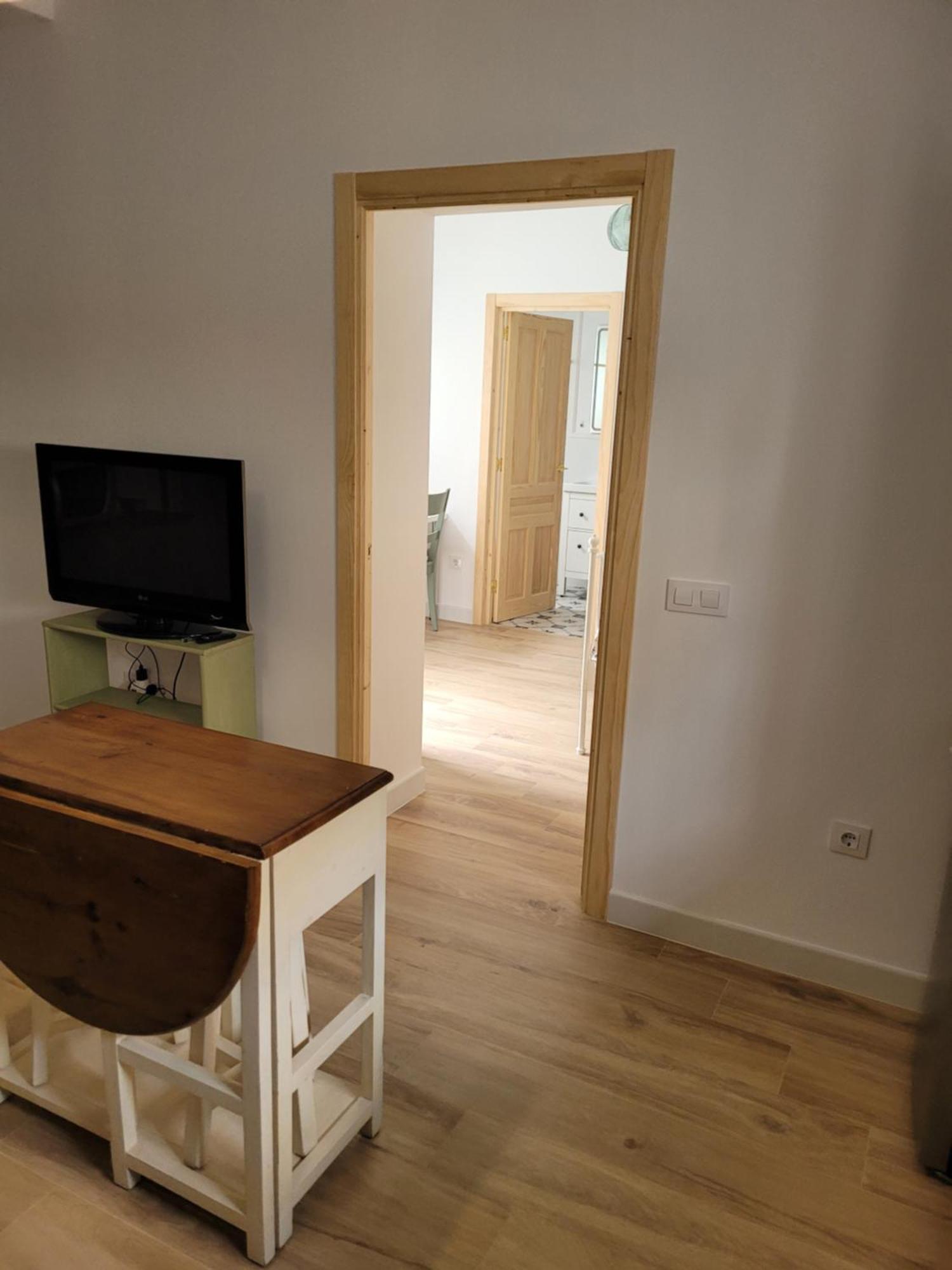 Apartamento Con Wifi, Patio Y Garaje Privado Alcalá de Guadaira Buitenkant foto