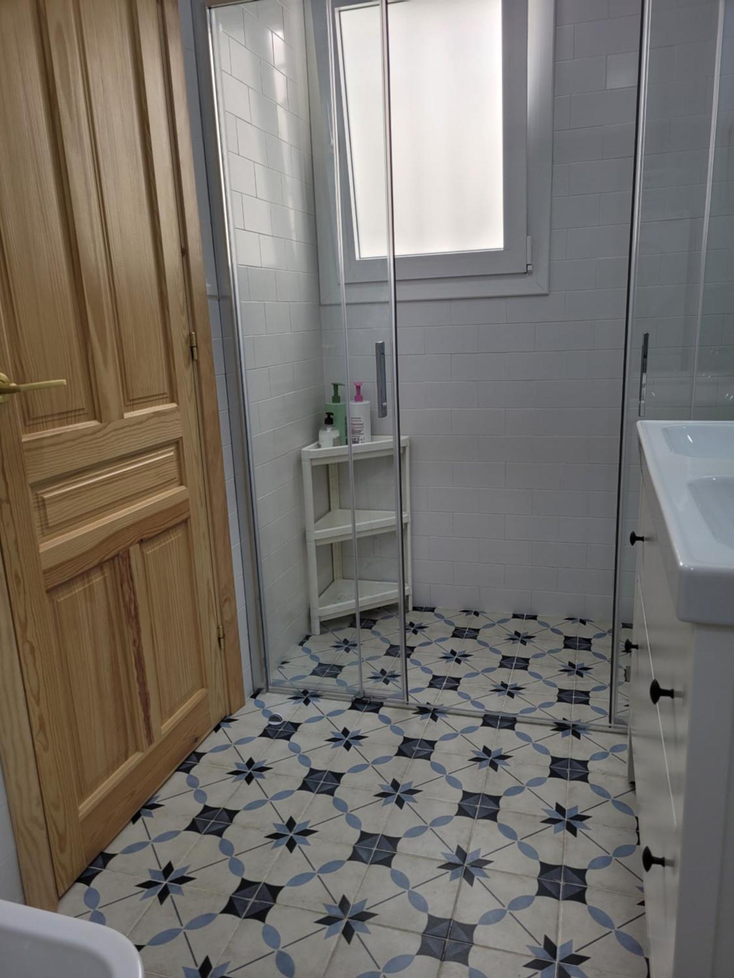 Apartamento Con Wifi, Patio Y Garaje Privado Alcalá de Guadaira Buitenkant foto