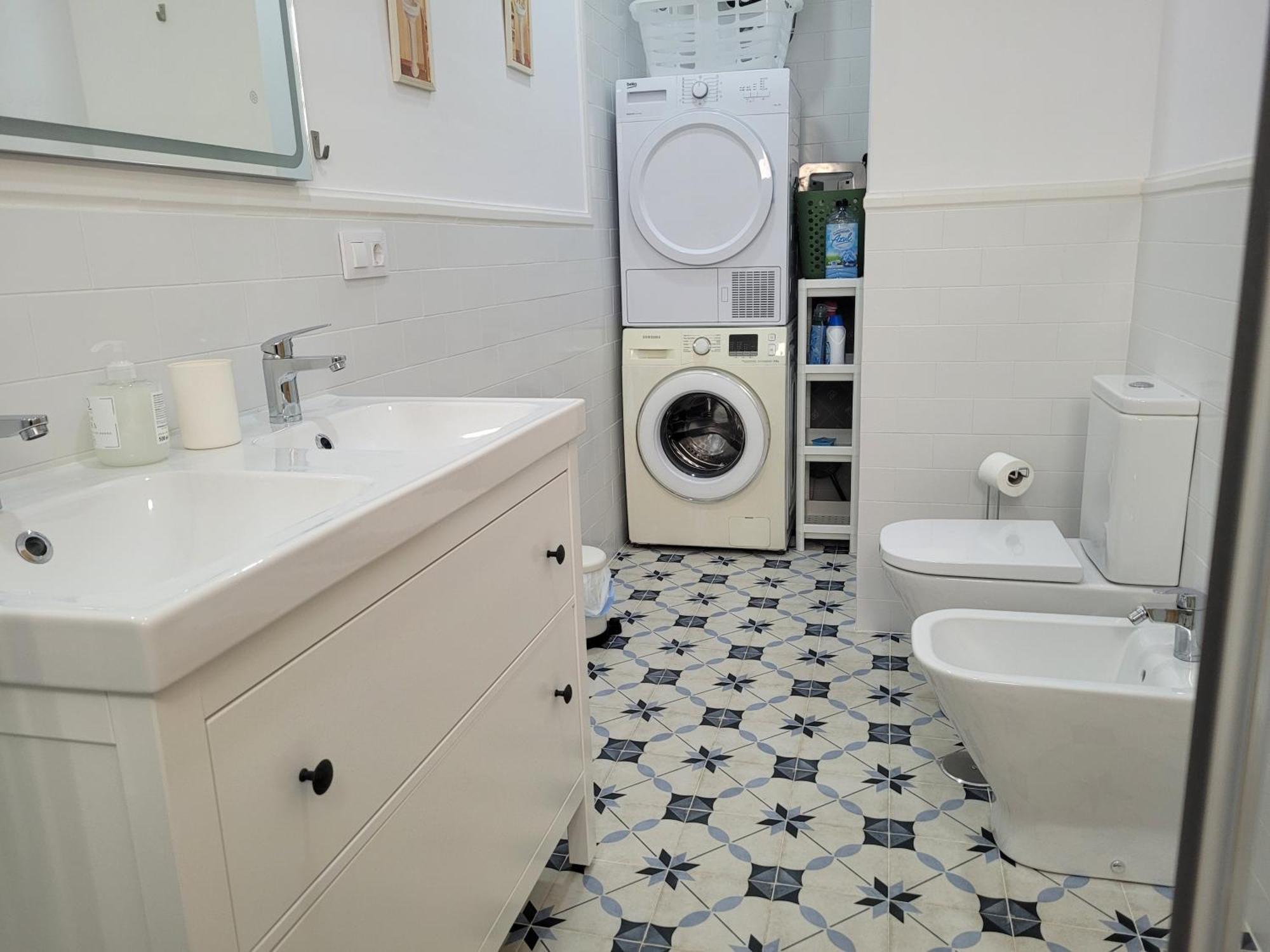 Apartamento Con Wifi, Patio Y Garaje Privado Alcalá de Guadaira Buitenkant foto